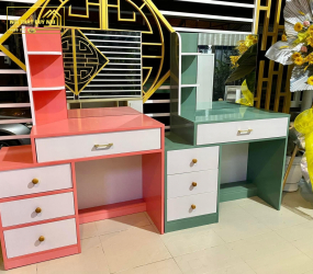 BÀN NHỰA TRANG ĐIỂM TD012